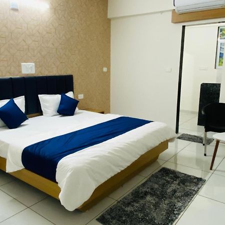 Hotel Balaji Villa Вадодара Екстер'єр фото