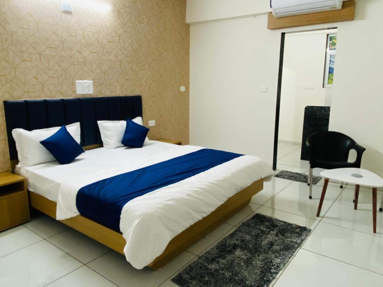 Hotel Balaji Villa Вадодара Екстер'єр фото